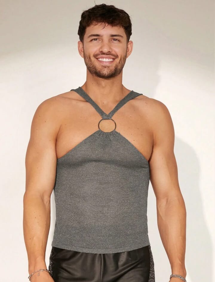 Men Ring Details Solid Sleeveless Sweater Vest